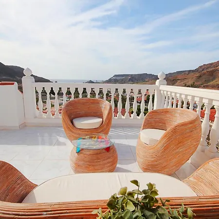 Luxury Lucia * La Playa de Tauro