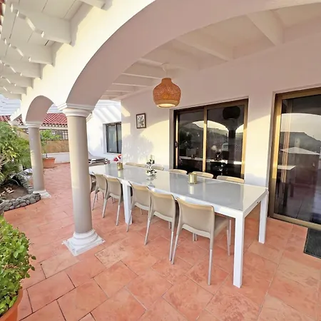 Luxury Lucia Villa La Playa de Tauro