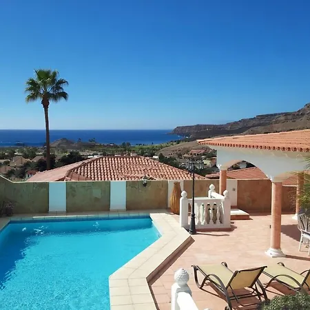 Luxury Lucia Villa La Playa de Tauro