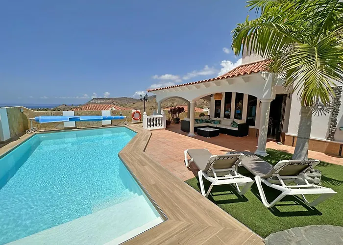 Luxury Lucia *